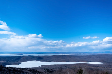 Beautiful blue sky, white clouds in the mountains