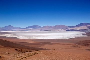 Fototapeta na wymiar Salar de Arizaro at the Puna de Atacama, Argentina