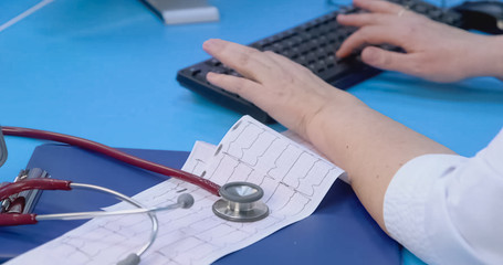 cardiogram measurement device paper tape