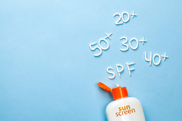 Sunscreen. How to choose the degree of protection of SPF for adults and children. Cream in the form...
