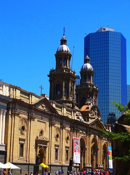 South America, Chile, Metropolitan Cathedral Of Santiago De Chile, Plaza De Armas