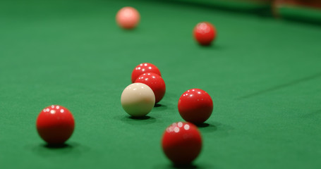 Play snooker ball on table