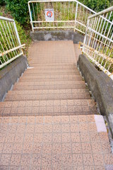 東京都八王子市２０２０年３月６日撮影（階段の形）
