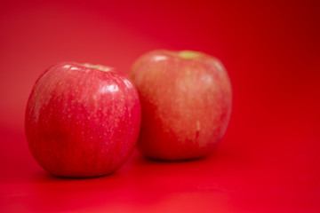 Closeup photo of red apple