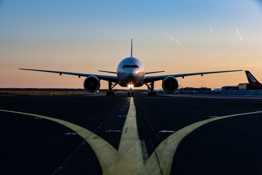 jet airplane start