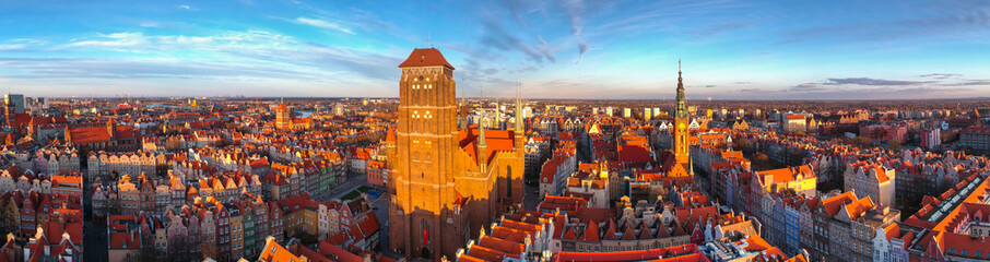 Aerial view of the St. Mary's Basilica in Gdansk at sunset, Poland - obrazy, fototapety, plakaty