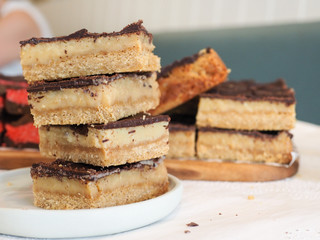Caramel slice, Choc
