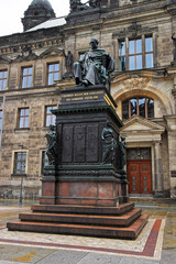 Obraz premium Frederick Augustus of Saxony near the Court of Appeal Dresden