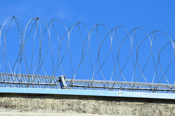 Sicherheit, Stacheldraht