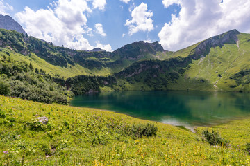 Fototapeta premium Hiking and climbing in the beautiful Tannheim valley