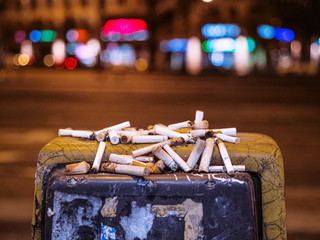 cigarets on the street