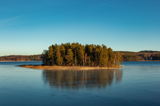 Einsame Insel in Schweden
