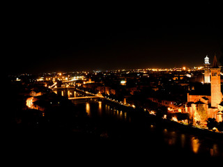 Fototapeta na wymiar Verona at Night from the mountain view