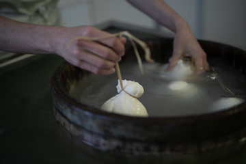 traditional farm mozzarella cheese manual preparation