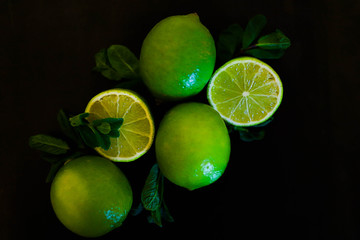 lime, fruit, citrus, lemon, food, green, fresh, isolated, half, ripe, cut,  healthy, slice, juicy, sour, freshness, vitamin, diet, raw, organic, juice, tropical, yellow, closeup