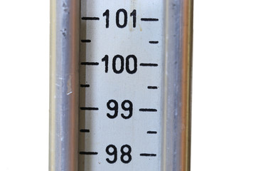 large number percent written in numerical graduated pole for mea