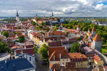 Fototapeta na wymiar The Attractions of the Beautiful Medieval Town of Tallinn