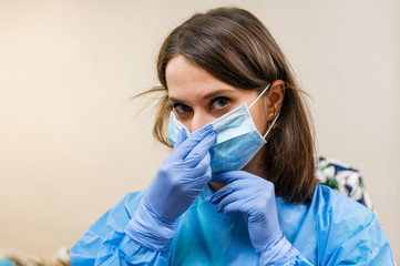 Preparing a doctor for an operation