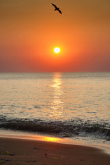 Рассвет на море