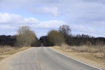 Obraz na płótnie Canvas Countryside road in spring time