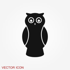 Owl icon. Vector images of owl on background.