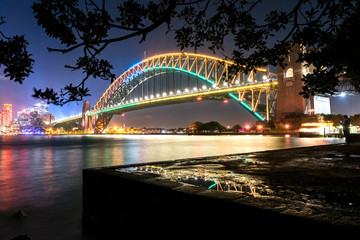 Obraz premium Sydney Harbour Bridge at night, Vivid Sydney, Australia