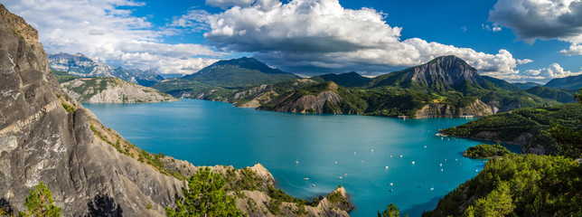 Lac de Serre-ponçon