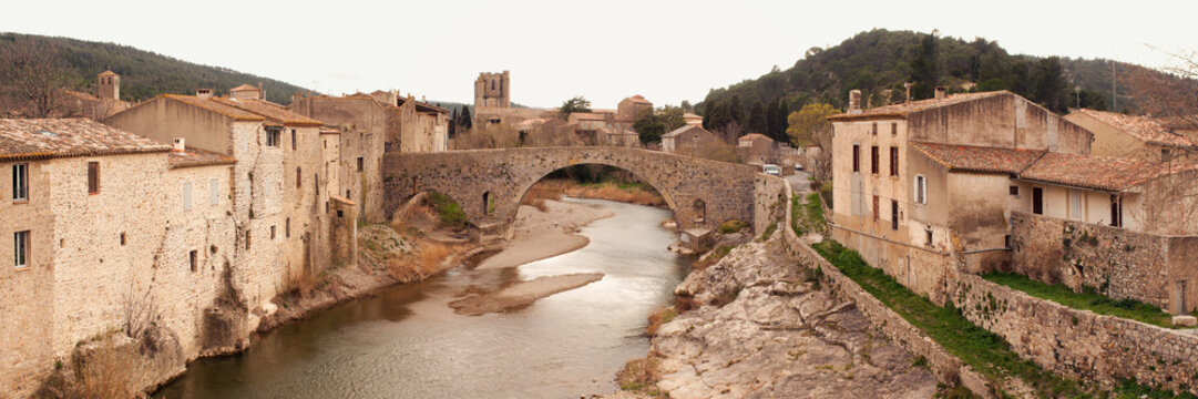 Panor&aacute;mica de Lagrasse, Francia