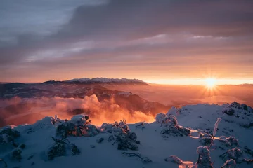 Sonnenaufgang in den Bergen © Martin