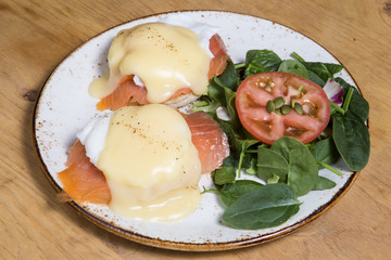 Egg benedictine