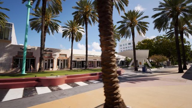 Motion footage Lincoln Road Miami Beach closed by order due to Coronavirus