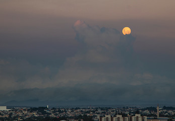 Curitiba moon rise