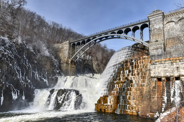 New Croton Dam - New York © demerzel21