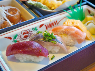 寿司ランチ