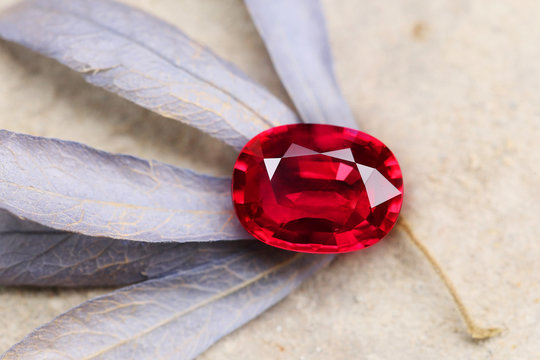 Red Gem Art and Decoration Gemstone RED RUBY