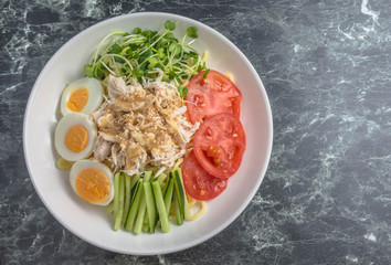 夏の味覚　冷やし中華