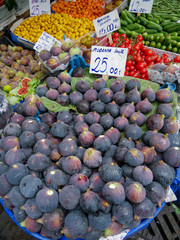 figs in the market
