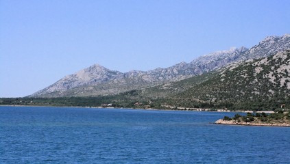 Fototapeta na wymiar view on the coastline in the Kvarner region, Croatia 