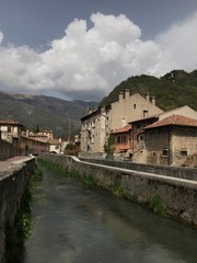 Fototapeta na wymiar view of old town in Italy