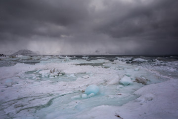 Arktyczny sztorm na południowym Spitsbergenie © blackspeed