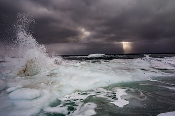 Arktyczny sztorm na południowym Spitsbergenie © blackspeed