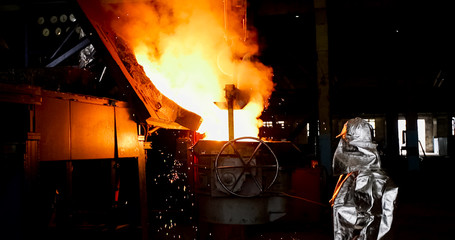 Molten metal. Aluminium foundry. Master alloys manufacturing