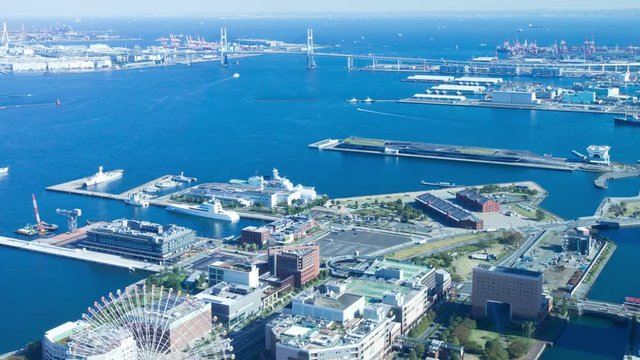 横浜 タイムラプス みなとみらい　東京湾を行き交う船舶