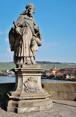 Fototapeta na wymiar Kaiser Karl der Große, Brückenfigur, Würzburg