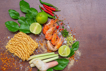 Instant noodles that are flavored with ingredients and fast food,Tom Yum Kung and condiments (Thai cuisine),Tom Yum Soup, Thai Food, Food, Spice, Thailand, Instant Noodles, Bowl, Breakfast