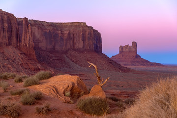 Beautiful sunset over famous view of Monument Valley on the border between Arizona and Utah, USA