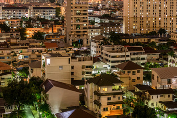 Fototapeta premium Bangkok in der Nacht. Stadtbild.