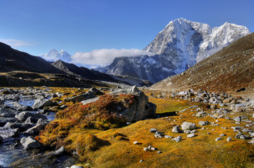 Himalayas mountains hiking trail