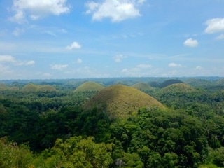 Fototapeta na wymiar Chocolate hills on Bohol, Philippines
