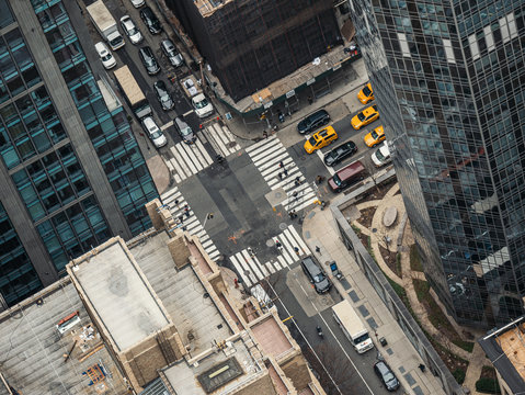 Luftbild von Straßenkreuzung in New York